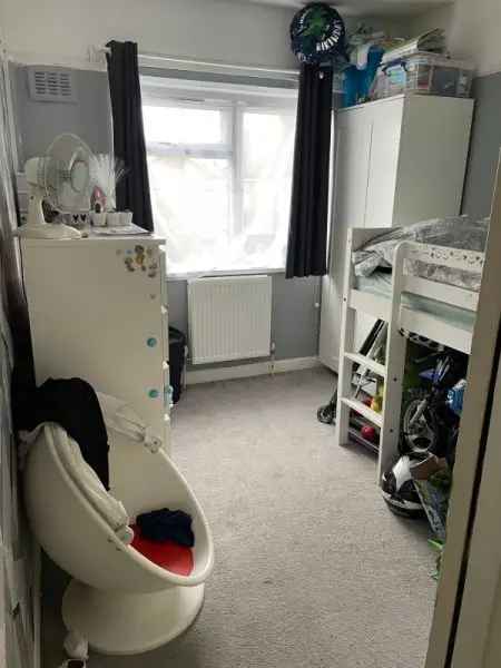 Flat For Rent in Dunstable, England