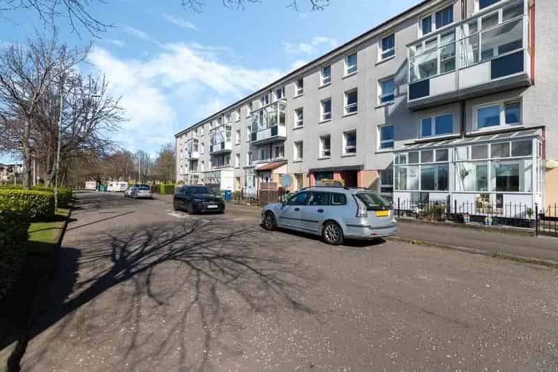 2 Bedroom Maisonette Flat For Sale - First-Time Buyer Opportunity