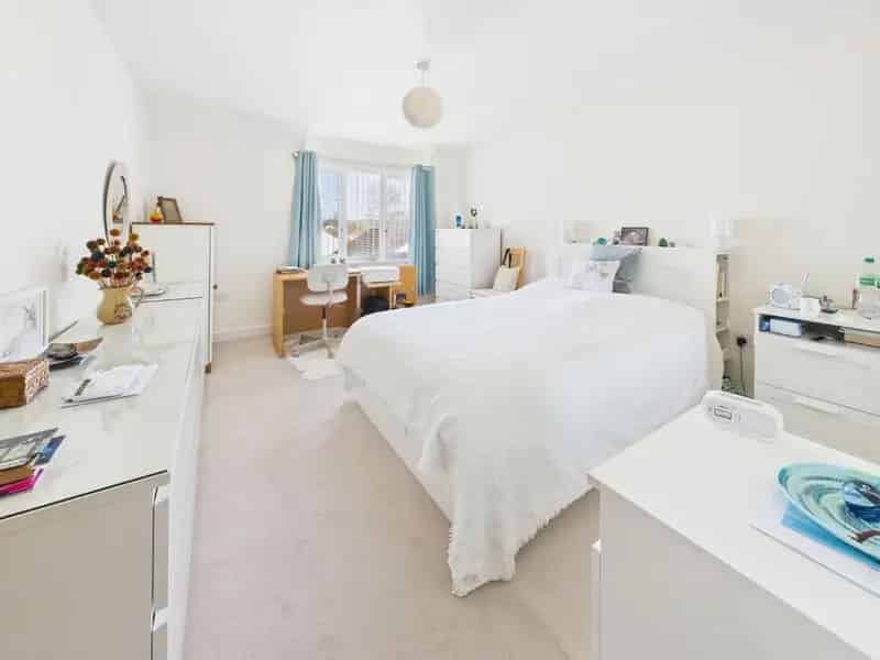 4 Bed Gated Community House for Over 55s