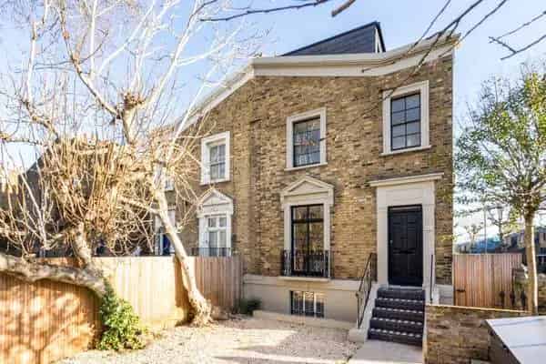 Four Five Bedroom House Queensbridge Road London Family Home
