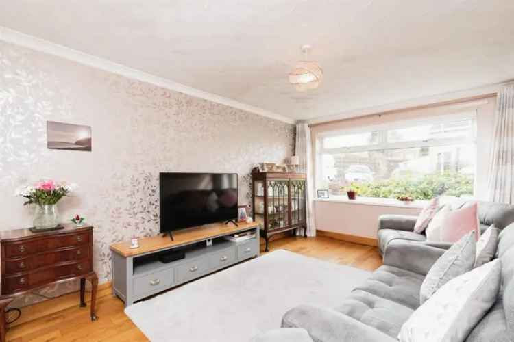 4 Bedroom Detached House in Old St Mellons