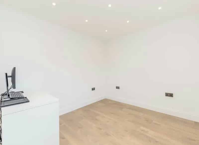 2 Bedroom House Dover House Estates Newly Renovated