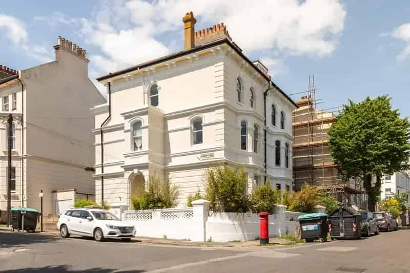 1 Bedroom Apartment for Sale