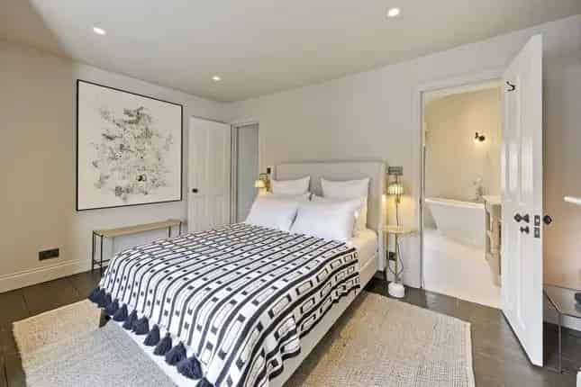3 Bedroom Chelsea House Short Let