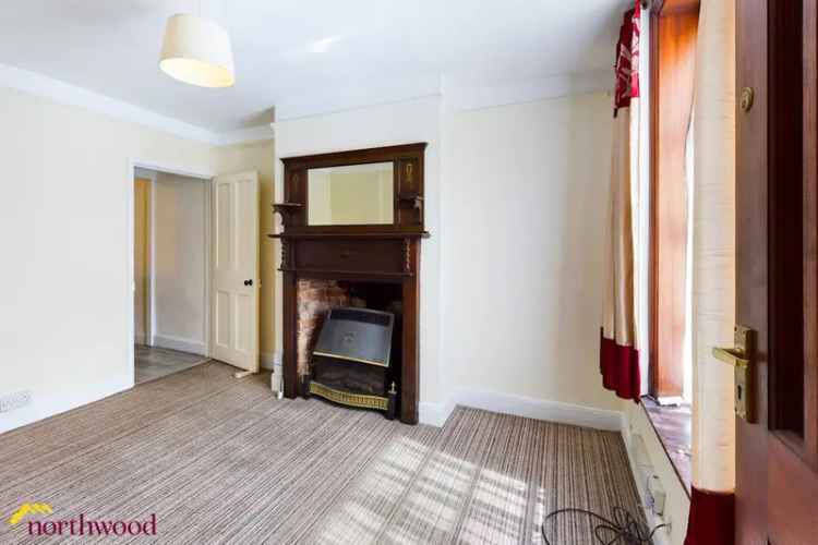 Three Double Bedroom Townhouse Freehold Two Reception Rooms Garden