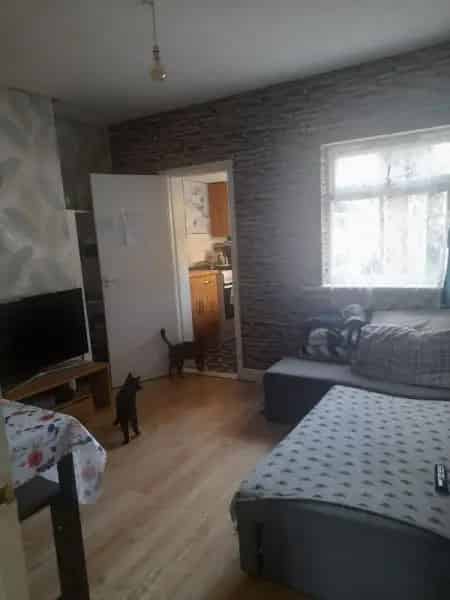3 Bed Maisonette Near Greenhithe Village Kent