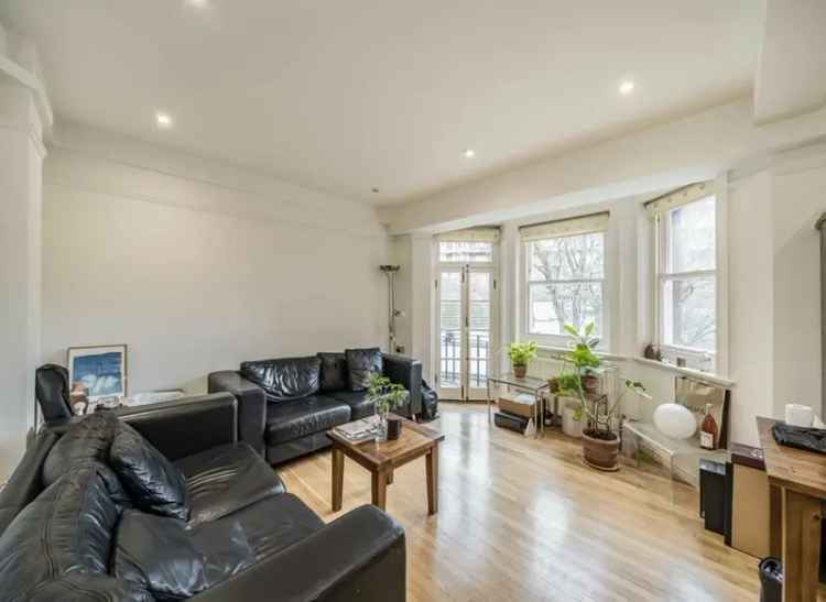 St Johns Wood 1-Bed Apartment - Modern, Portered Block, Balcony