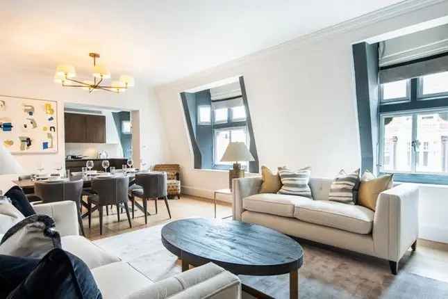 Flat to rent in Mayfair, Duke Street, London W1K