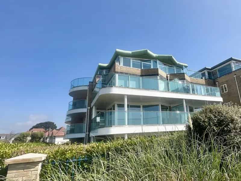 Flat For Rent , Montague Road, Bournemouth, England