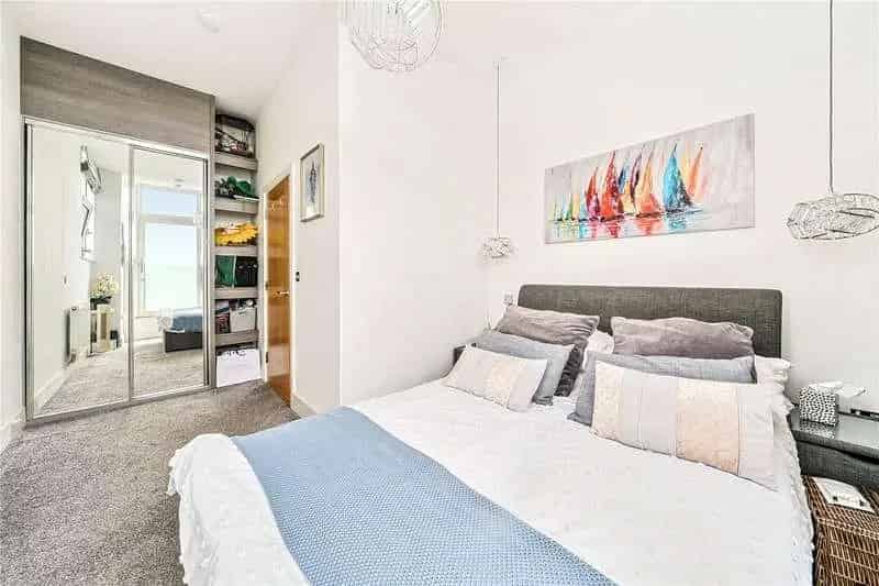 2 Bed Penthouse Apartment Sea Views Luxury Modern