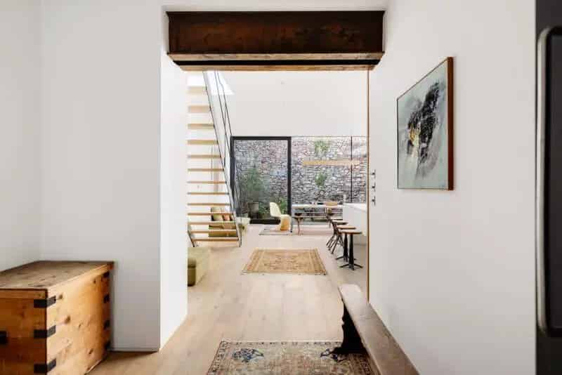 4 Bedroom Coach House for Sale in Clifton Village