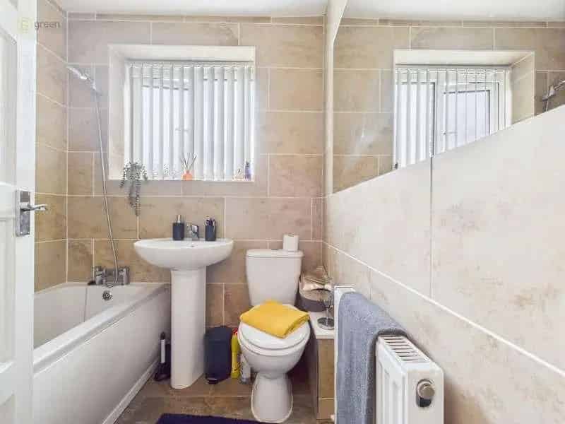 1 Bed Ground Floor Apartment For Sale