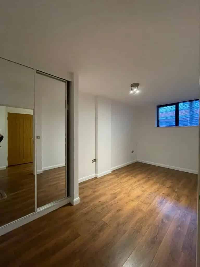 2 Bedroom Apartment Bedford - Modern Living