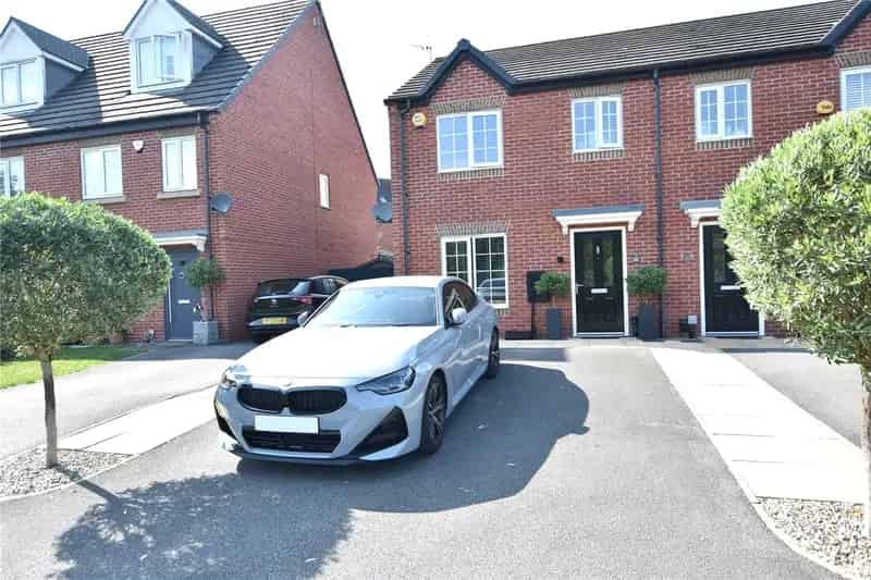 House For Sale , Leeds, England