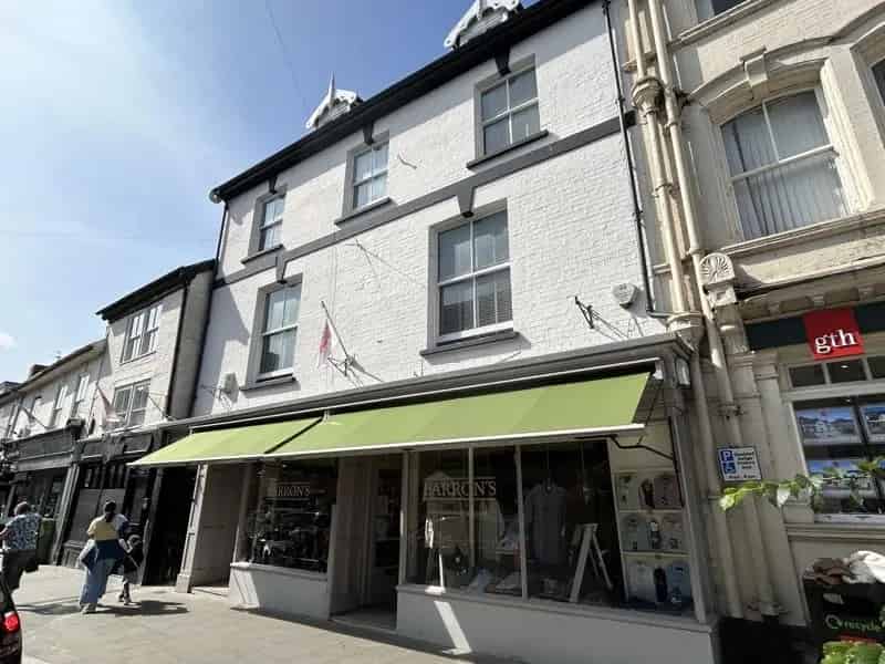 Grade II Listed Shop Holyrood Street Open Plan Sales Area WC