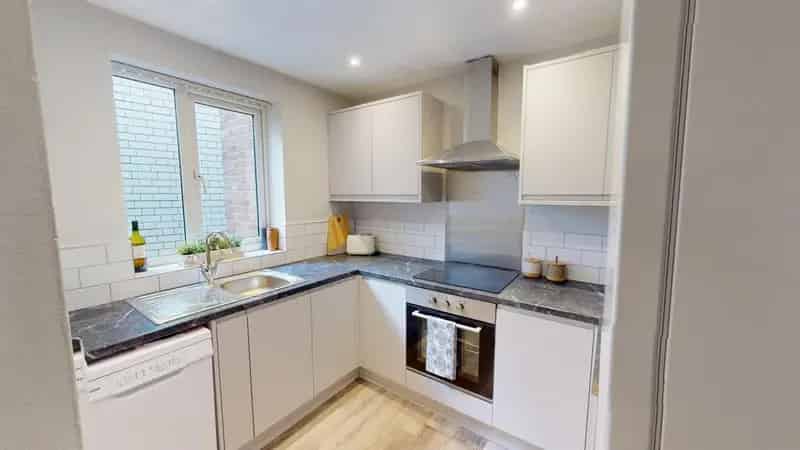 7 Bedroom Student Flat to Rent in Bristol