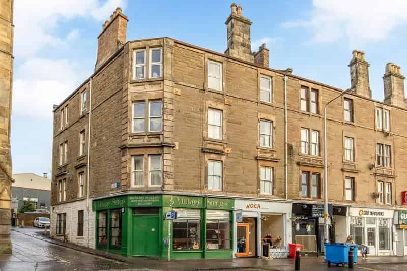 2 Bedroom Flat for Sale - Ideal for Landlords