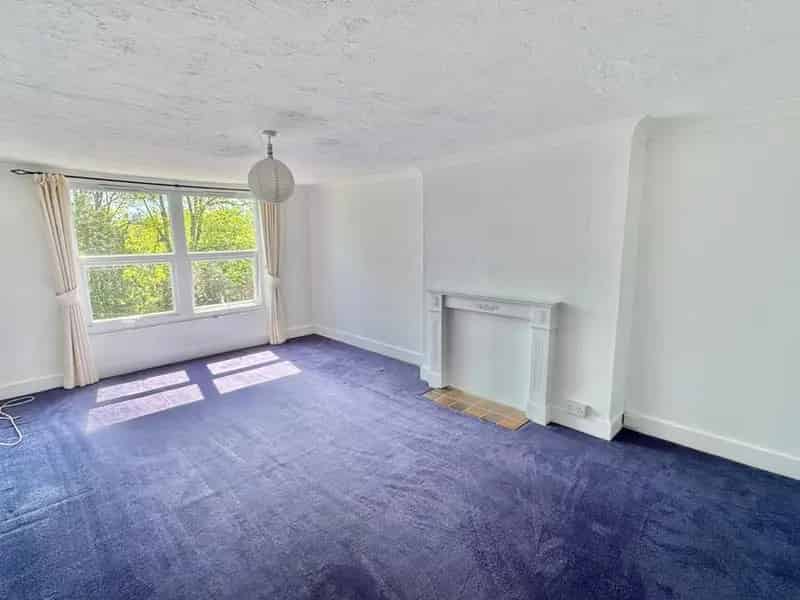 2 Bedroom Flat for Sale Folkestone CT20