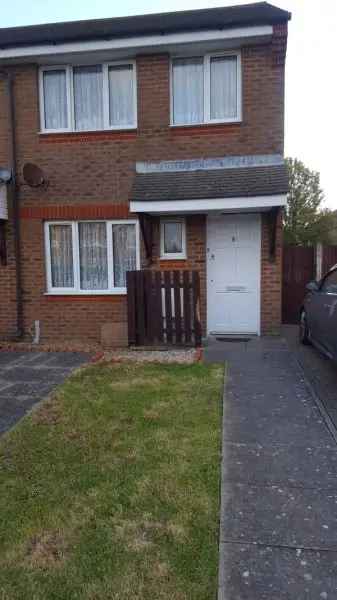  For Rent in Eastbourne, England