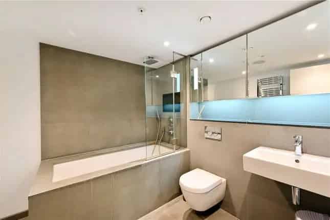 Luxury Flat for Sale in Strand London WC2R