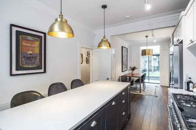 Terraced House for Sale Canonbury Road N1