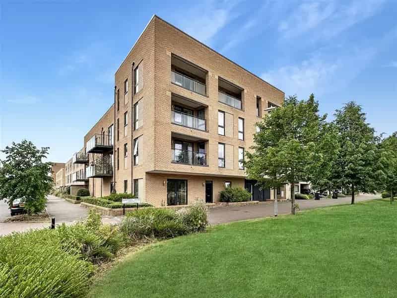 2 Bedroom Flat for Sale