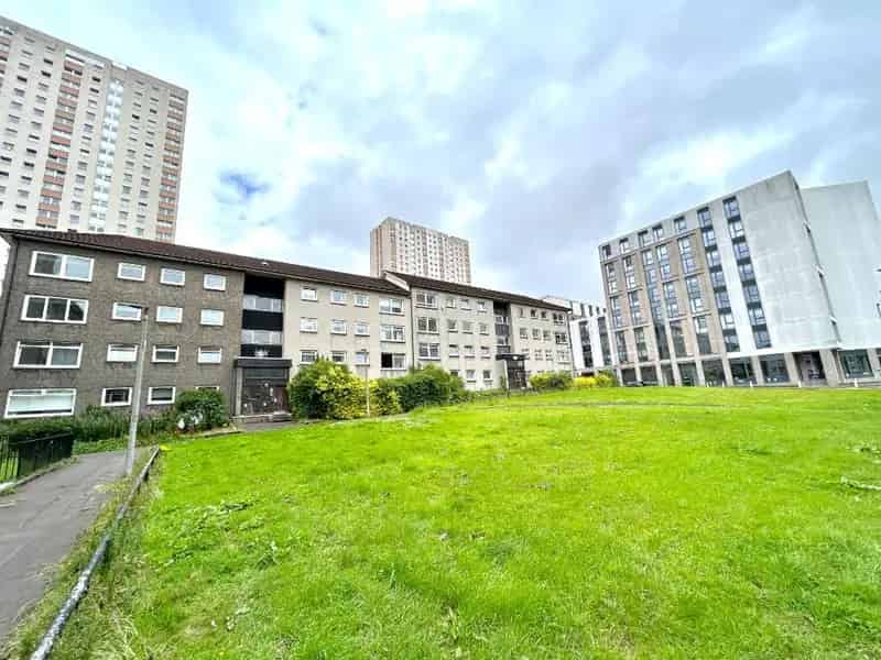 3 Bedroom Flat to Rent in Scotland