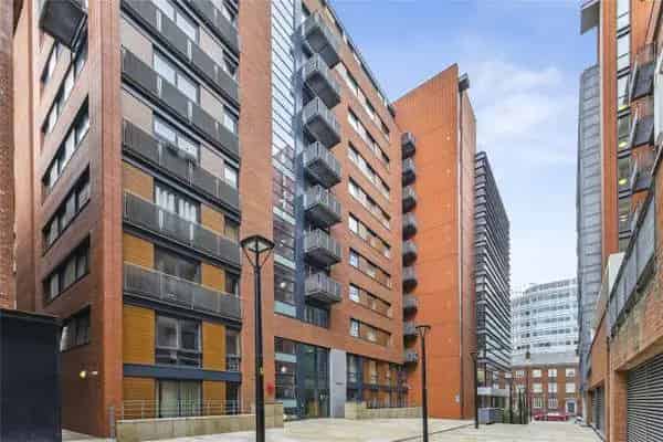 Spacious 1-Bed Apartment near Spinningfields Manchester