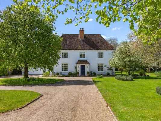 Queen Anne Style House with Swimming Pool and 1.6 Acres of Gardens