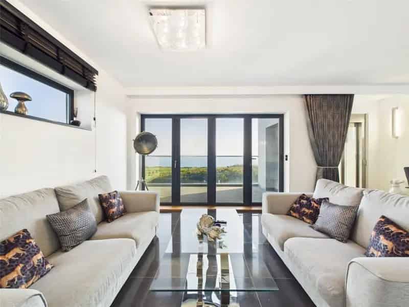 3 Bedroom Penthouse for Sale - Boscombe Overcliff Drive