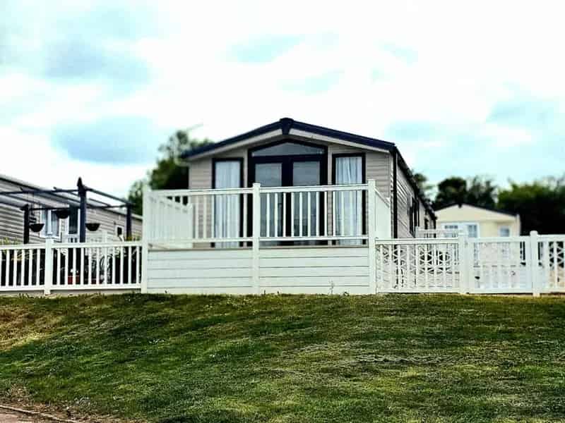 2 bedroom park home for sale