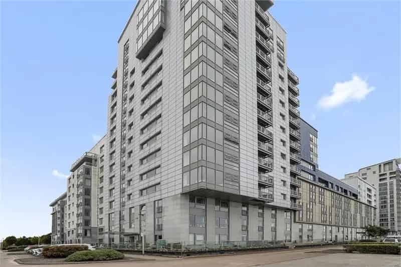 3 Bedroom Furnished Flat to Rent Western Harbour Edinburgh