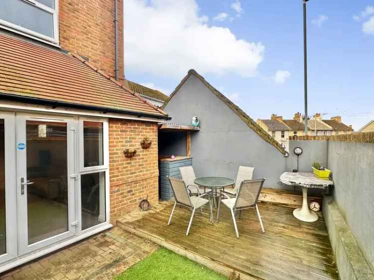 4 Bedroom End Terrace House Folkestone Kent