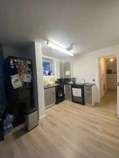 Flat For Rent in London, England