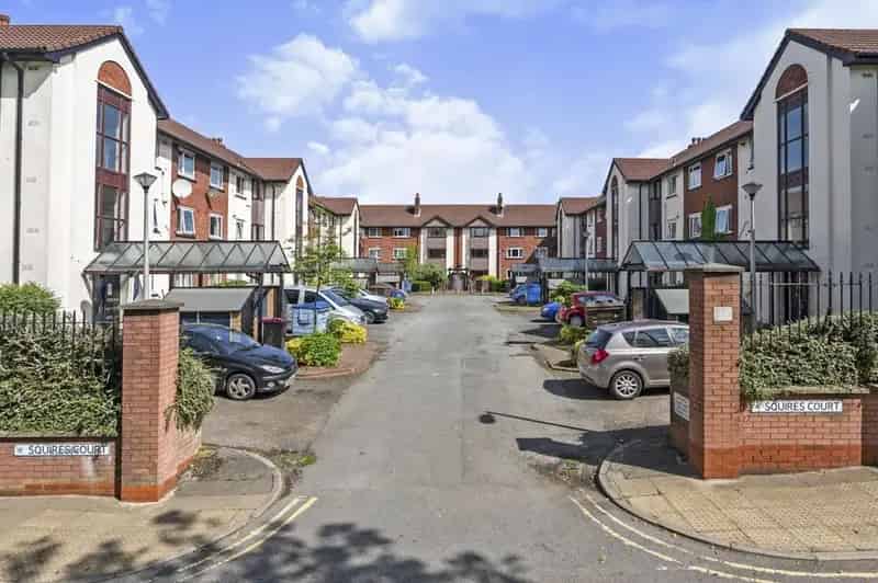 3 Bedroom Flat for Sale Salford Greater Manchester M5 Cash Buyers Only
