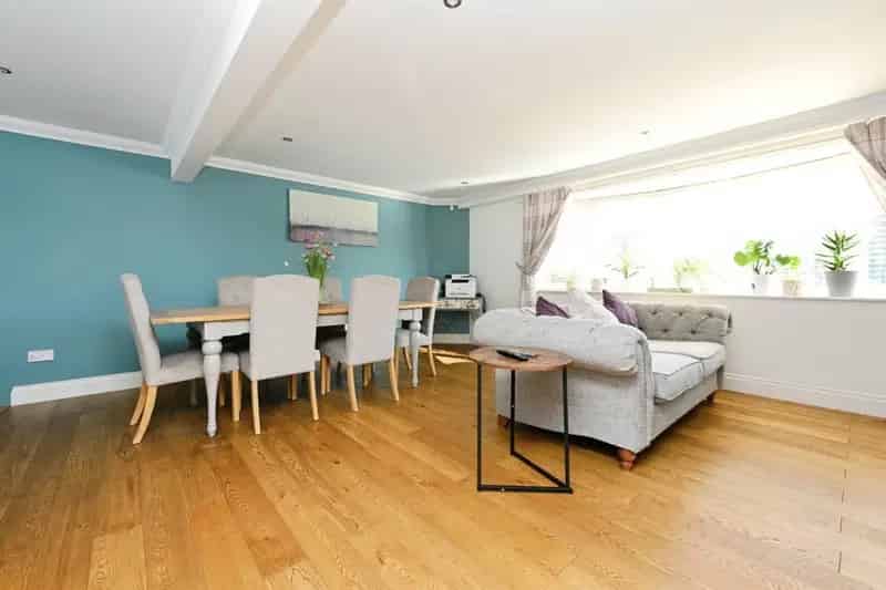 4 Bedroom Detached House in South Wootton