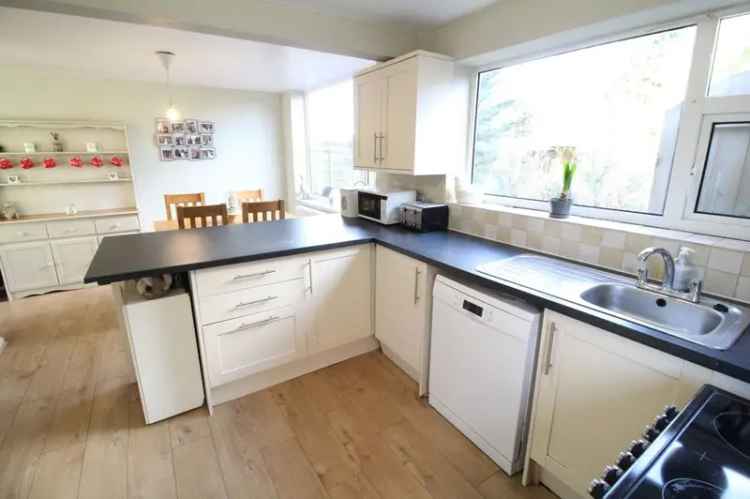 3 Bedroom Semi Detached House for Sale Bedworth Warwickshire