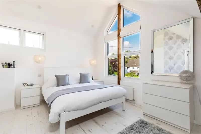 4 Bed Detached House for Sale