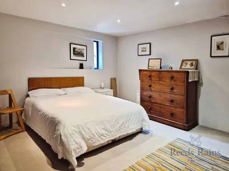2 Bedroom Penthouse Apartment Liverpool City Centre Roof Terrace