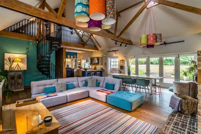 4 bedroom link detached house for sale