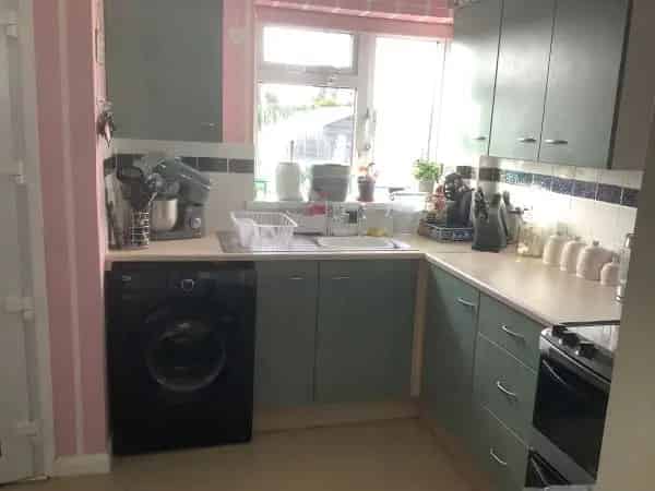 2 Bedroom Bungalow Ashford Wet Room Garden