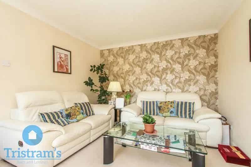5 Bedroom Detached House for Rent