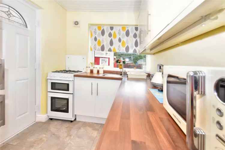 House For Sale in Leeds, England