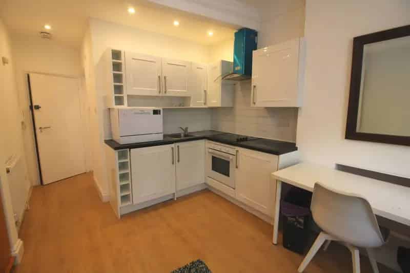 0 Bedroom Studio House to Rent in Chiswick