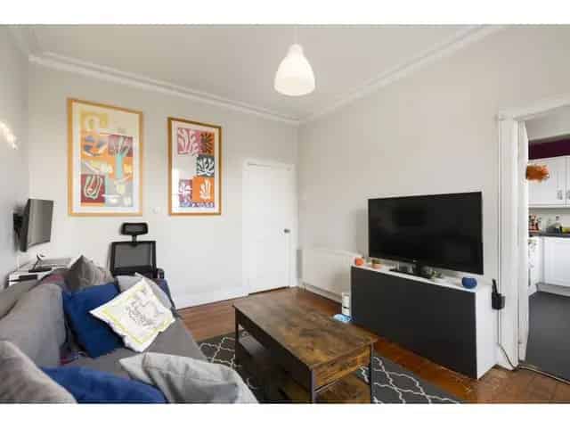 1 Bedroom Flat for Sale - Stunning Crags Views