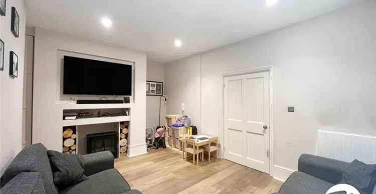 2 Bedroom Ground Floor Flat for Sale Near Sittingbourne Station