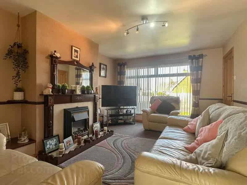 3 Bed 2 Reception Mid Terrace Townhouse