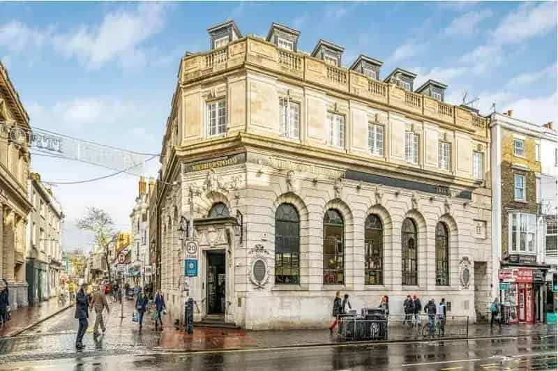 2 Bedroom Luxury Apartment Brighton