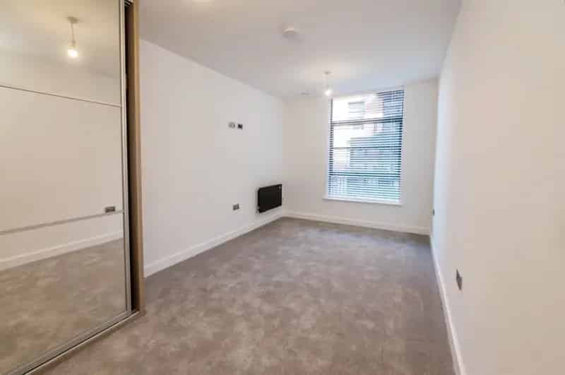 2 Bed Apartment Gun Quarter Birmingham New Modern Terrace Parking