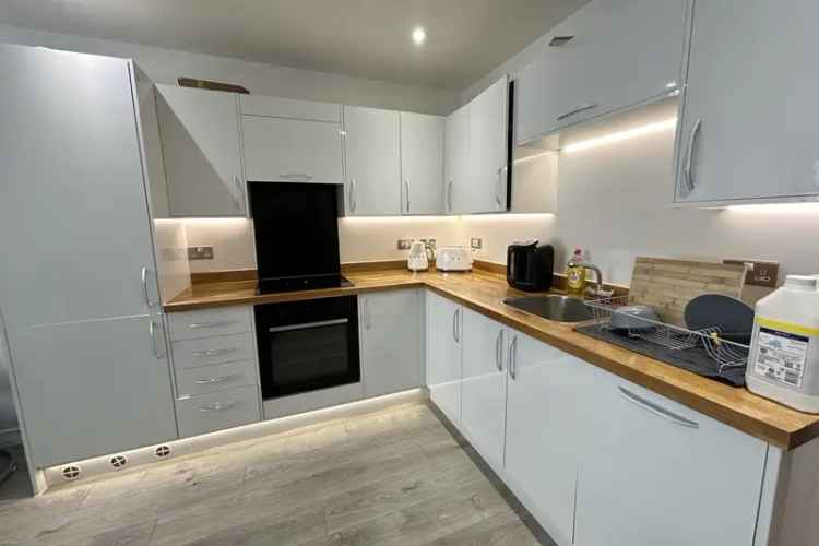Spacious One Bedroom Apartment Edinburgh House Development